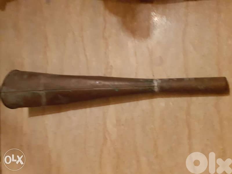 بوق قديم جدا انتيك 2