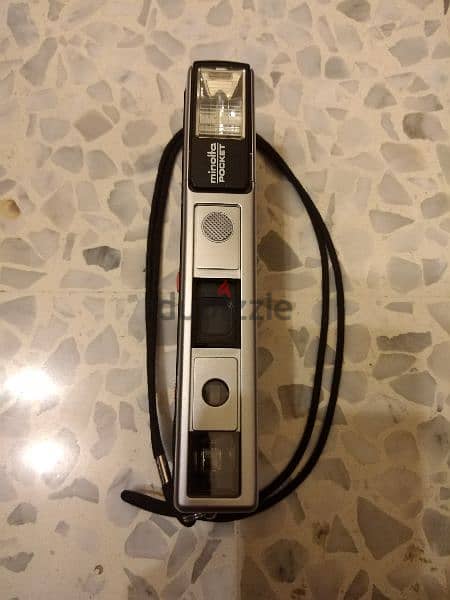 كاميرا قديمة بحالة ممتازة 0