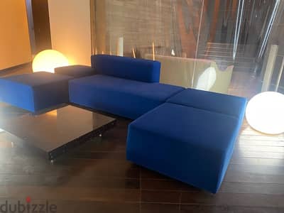 large Workshop auditorium offices 1600 sqm