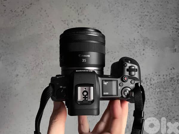 Canon RF 35mm f/1.8 IS Macro STM Lens 1