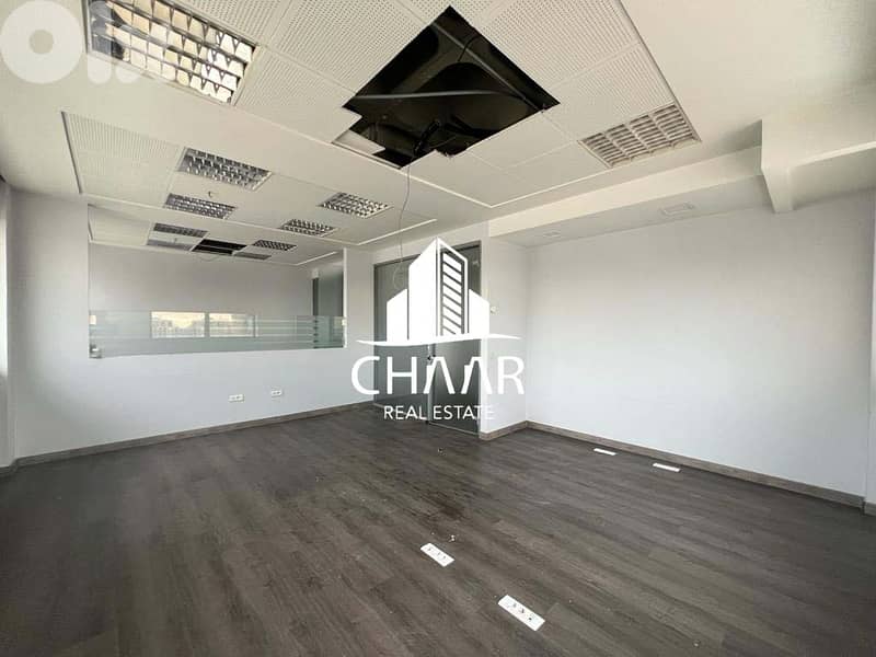 Office for Rent in Dbayeh - مكتب للايجار في ضبية - #R1665 0
