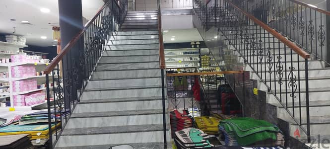 Show room for sale in Furn El Chebbak صالة عرض للبيع في فرن الشباك