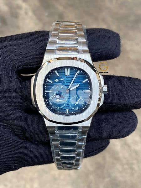 Patek Philippe Nautilus Moonphase 0