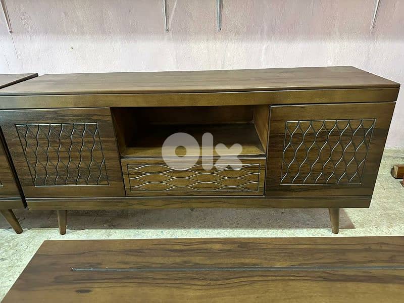 طاولة ال سي دي عرض 150 سم ملبسة قشرة افركيه 0