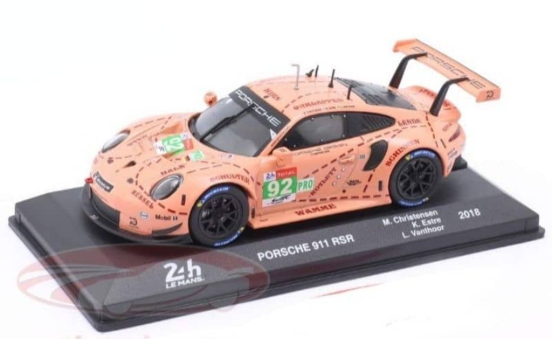 Porsche 911 RSR (2018) diecast car model 1;43. 0