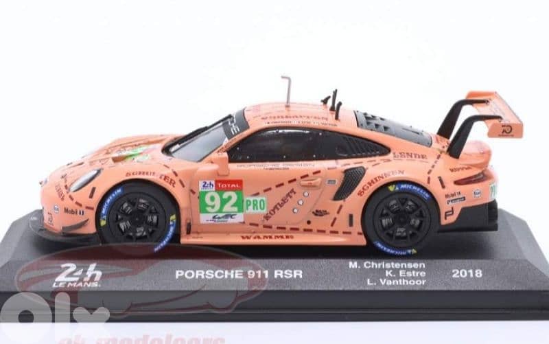 Porsche 911 RSR (2018) diecast car model 1;43. 2