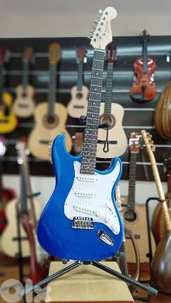 الكتريك غيتار جديد مع شنطه وكايبل وبيك 0