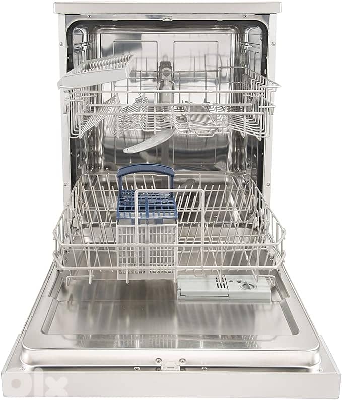 Hisense Dishwasher 14 Place Settings silver غسالة أطباق فضي 2