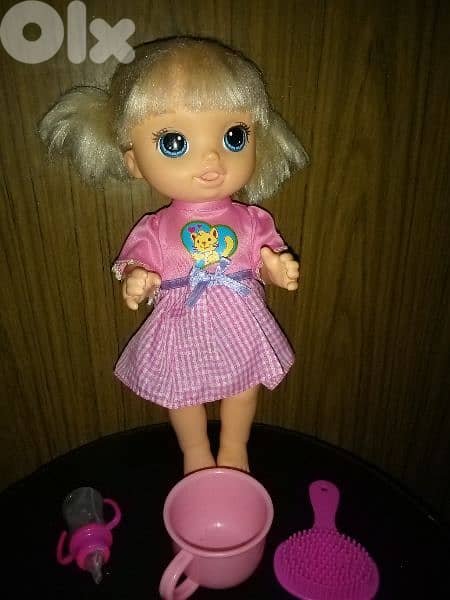 BABY ALIVE Girl Still Good Hasbro toy +Water bottle +Hair brush+Cup=22 3