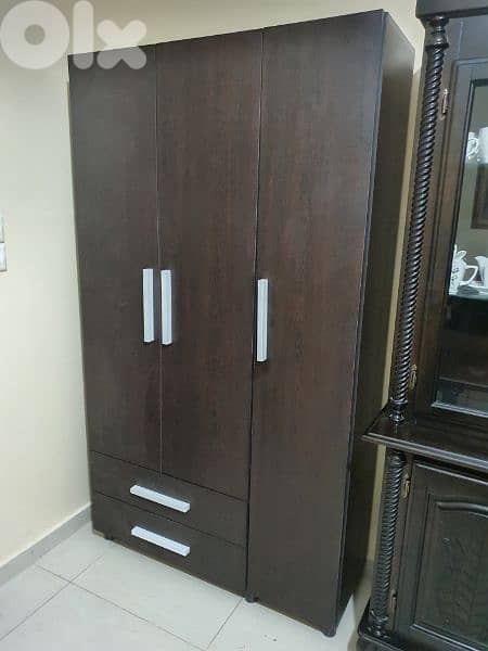 خزائن 3 درف 120cm جديدة من المعمل 0