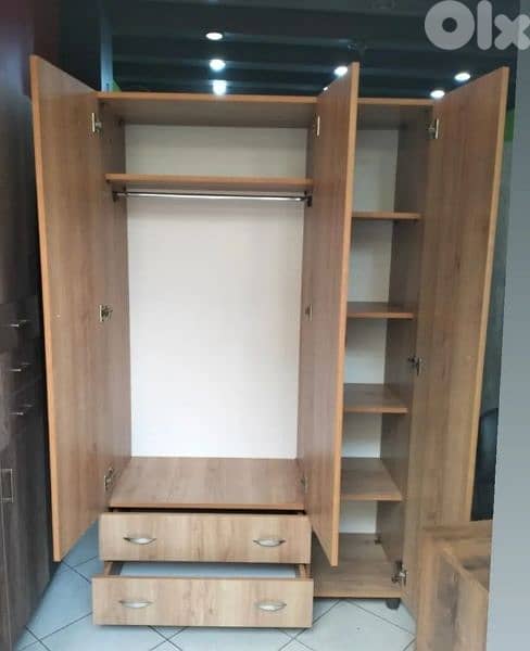 New wardrobes 3 doors high quality 0