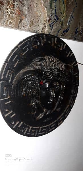 Haut relief versace  diameter 40 cm 2