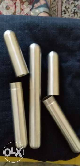 بيت للسيغار عدد 3 ستنليس ستيل سعرهم  35$ 0
