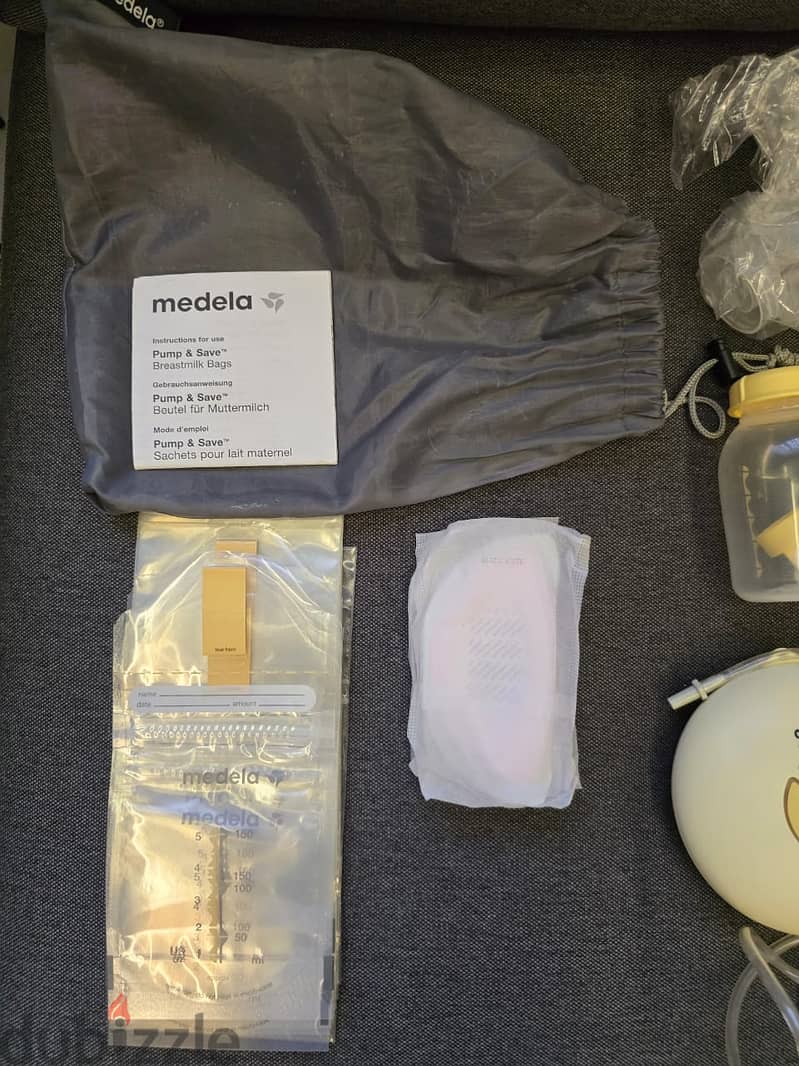 Medela Flex Wing one Breast Pump 1
