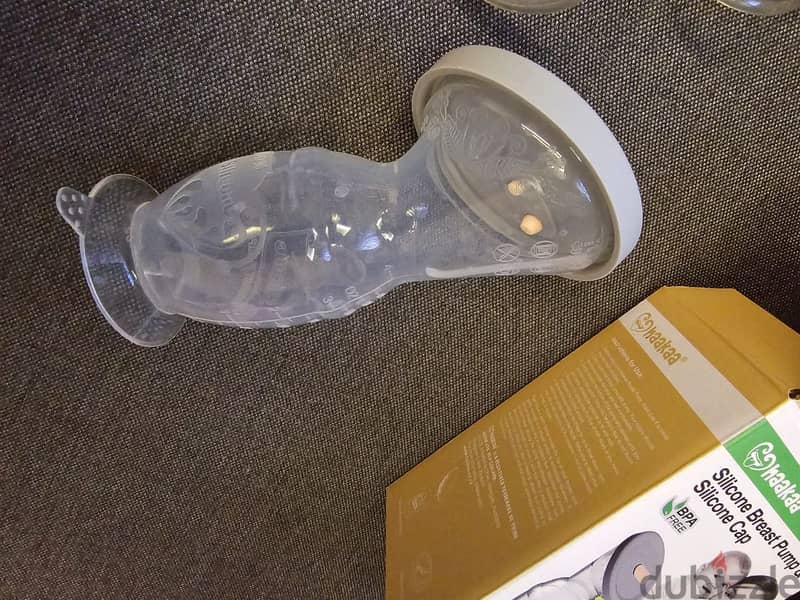 haakaa Manual Breast Pump for Breastfeeding, Silicone, Clear 2