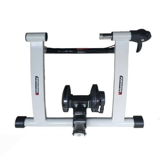 Magnetic bike home trainer 8 speed free delivery 1
