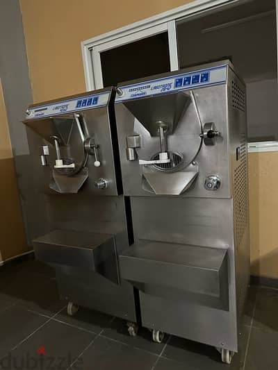 جمادات بوظة Carpigiani Labo مختلف المقاسات