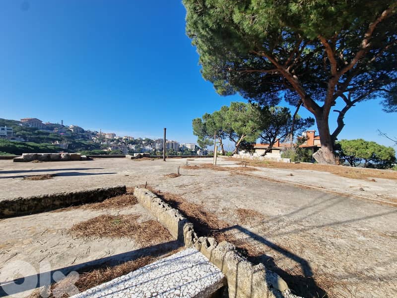 L14293 - Traditional Lebanese Building For Sale in Broumana 5