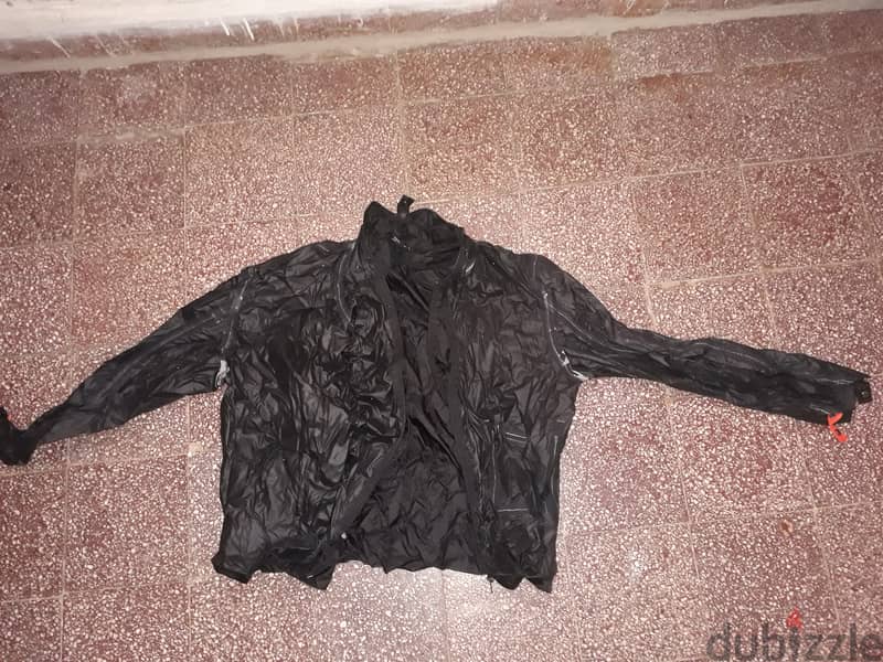 Jacket like new. size large 2