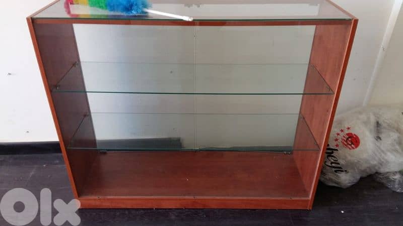 vitrine like new 0