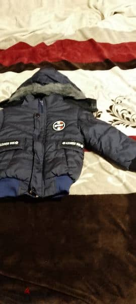 جاكيت جديدة بتلبس من 3 الى 4 سنوات ، ويوجد ثياب من عمر يوم حتى 5 سنوات 1