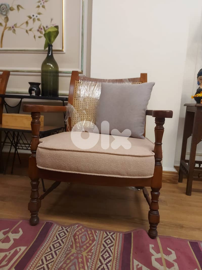 3 pieces salon for sale 1