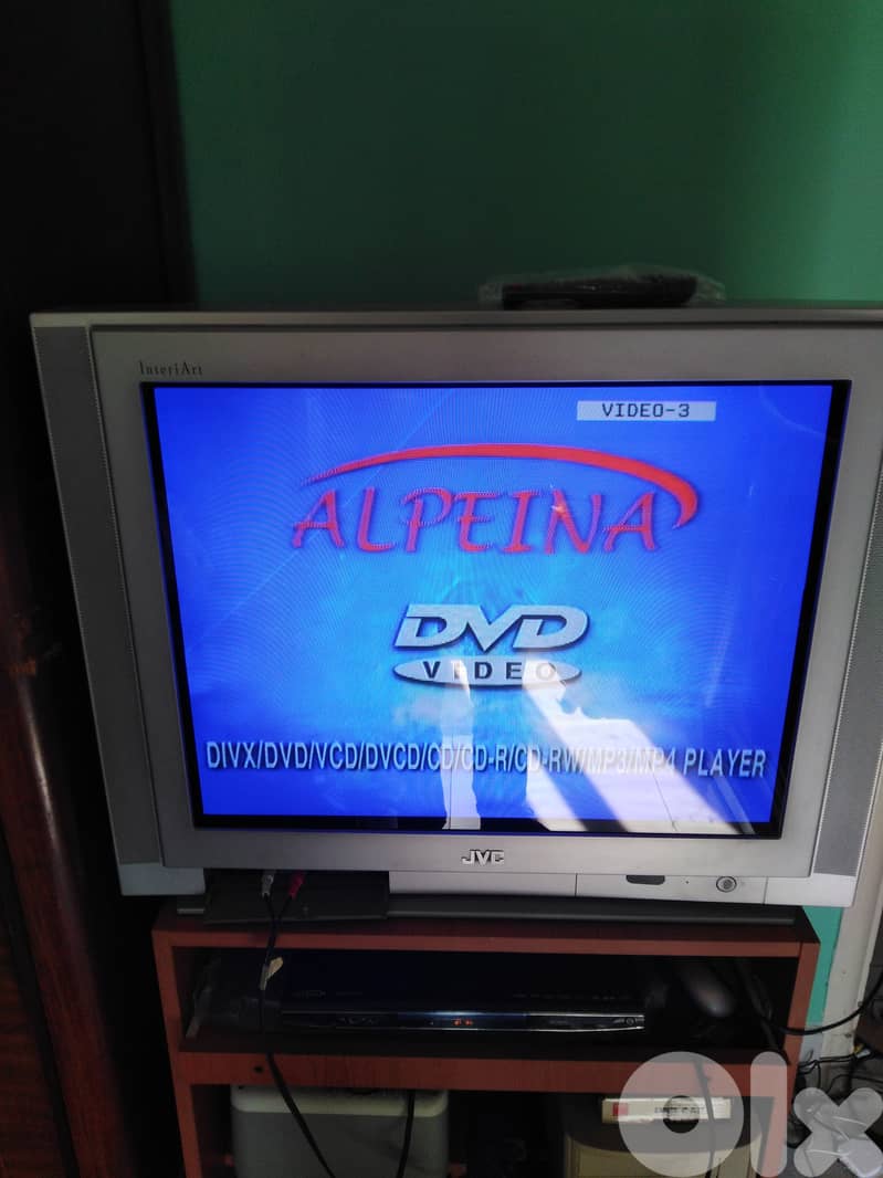 TV 29 inch flat. jvc. 3