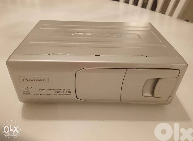Pionner CD Changer 2