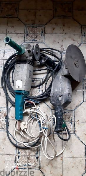 صاروخ صناعي جيد عدد ٢ black and decker