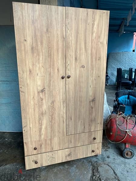 خزانة درفتين حجم كبير متوفرة بجميع الالوان والمقاسات 0