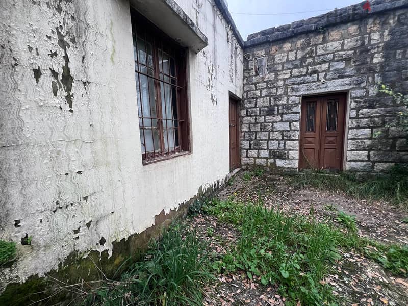 Land for sale in Jouret el Ballou أرض للبيع في جورة البلوط 7