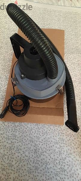 Car vacuum cleaner. New. small,portable and practical 0