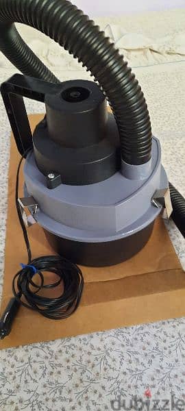 Car vacuum cleaner. New. small,portable and practical 2