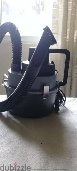 Car vacuum cleaner. New. small,portable and practical 5
