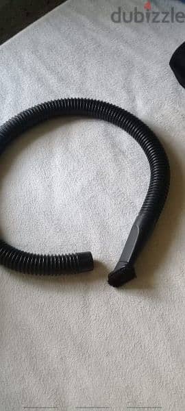 Car vacuum cleaner. New. small,portable and practical 8