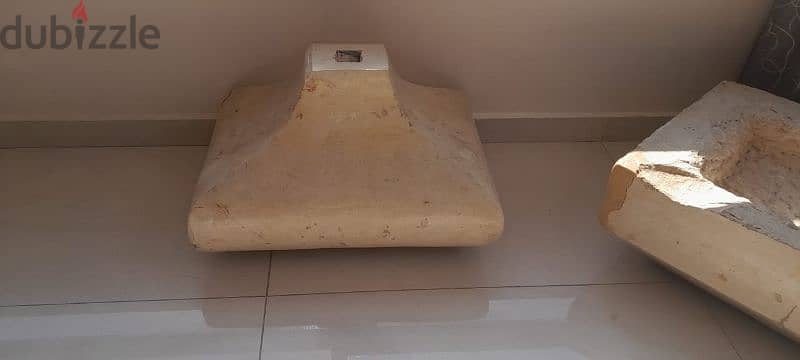 جرن حجر دق ايد قديم جدا ملمع و منضف 4