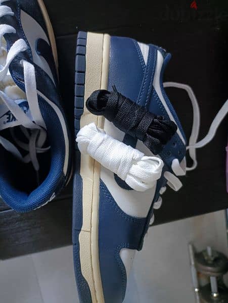 Nike Dunk Low Vintage Navy Blue 4