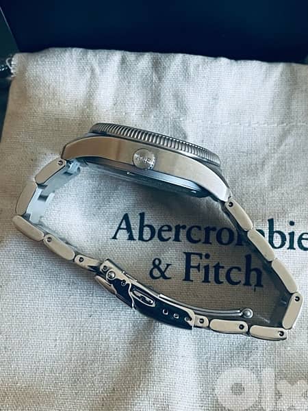 Abercrombie and Fitch Automatic 3