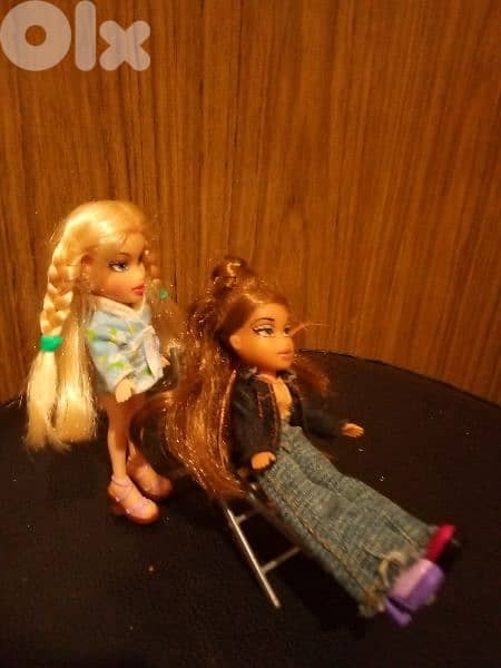 2 LIL BRATZ Smallest Ever MGA wearing dolls, Both +Long chair=30$ 6