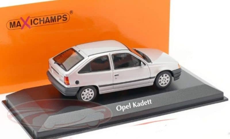Opel Kadett 1990 diecast car model 1;43 4