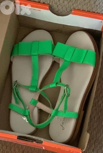 jacadi 32 new never worn 1