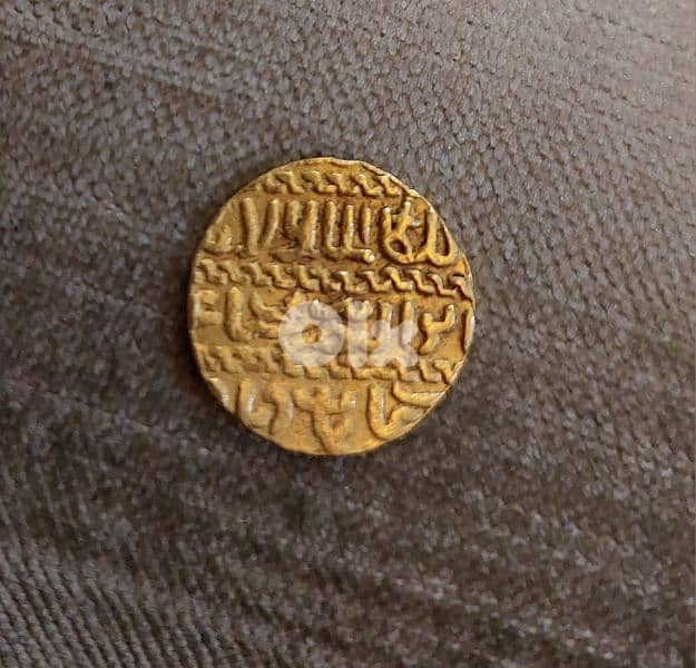 Mamluk Islamic Coin Al-Ashraf Barsbay,year 825 AH 1422 AD weight 3.4 g 1