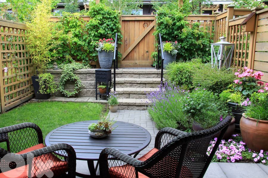 NEW IN CARRE D'OR , ACHRAFIEH + PRIVATE GARDEN (250SQ) 3 BEDS (AC-788) 0