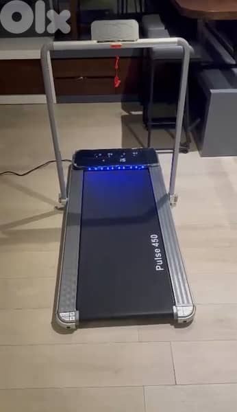 Foldable underbed treadmill 1