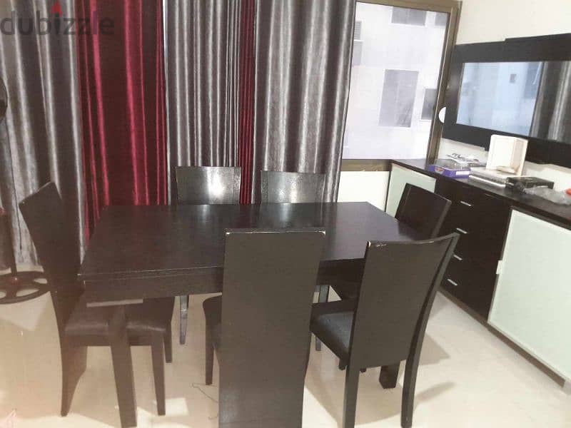 طاولة سفرة بتفتح ١٠ كراسي مع درسوار ومراية 5