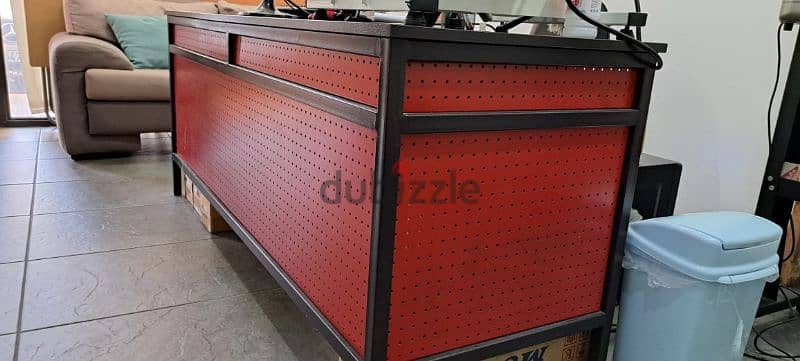 Desk. مكتب. "Heavy Duty". 2