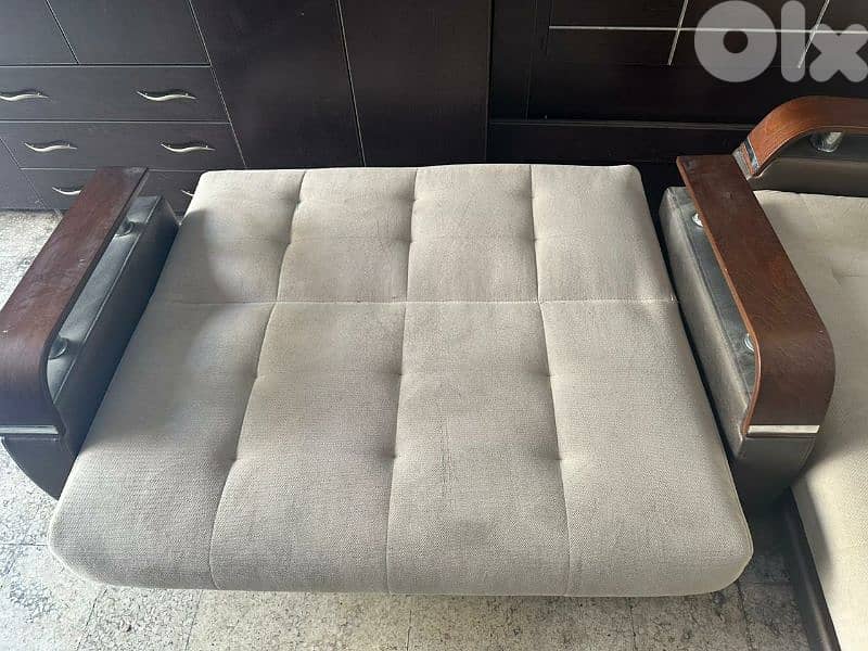 طقم كنبايات شغل istikbal بفتح صندوق وتخت 1