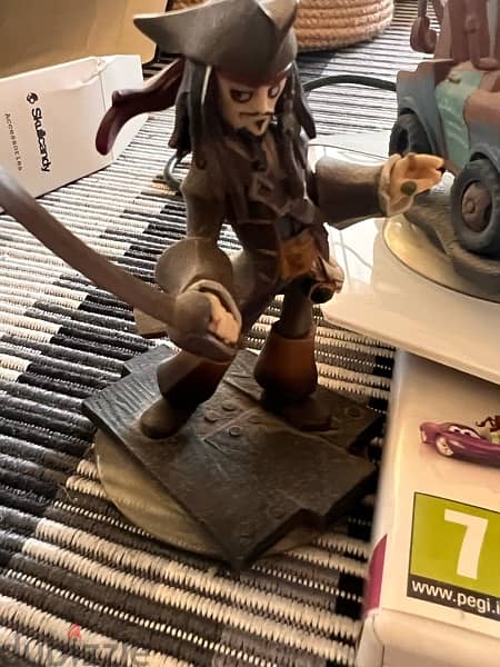 wii console + extra console Disney infinity 7