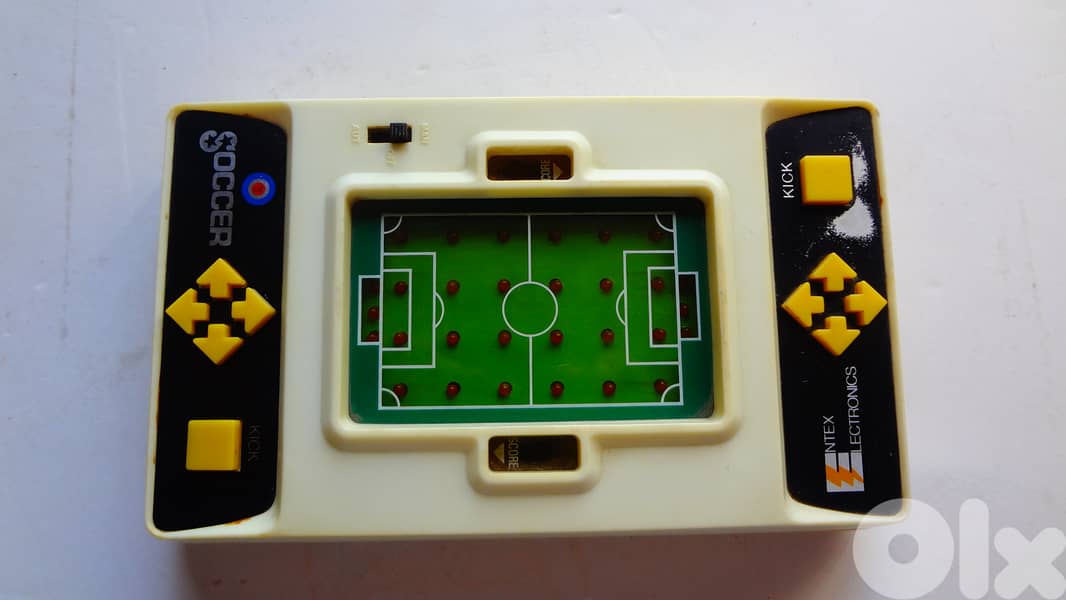 Soccer vintage 1979 handled toy by Entex Industries 0