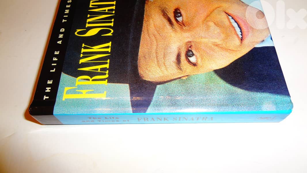 The life & time of Frank Sinatra minibook 1